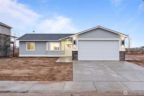 730 O St Ne, Quincy, WA, 98848-4021 | Card Image