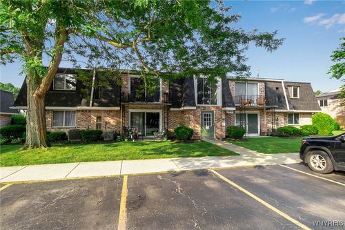 104 Foxberry Dr, Amherst, NY, 14068 | Card Image