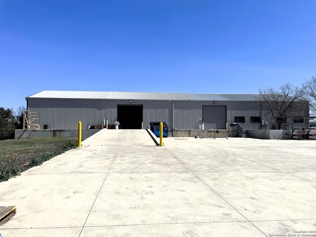 210 N Cherry St, Home with 0 bedrooms, 0 bathrooms and null parking in Pearsall TX | Image 4