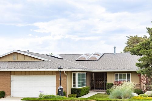 990 S Oak Hills Way, Salt Lake City, UT, 84108-2022 | Card Image