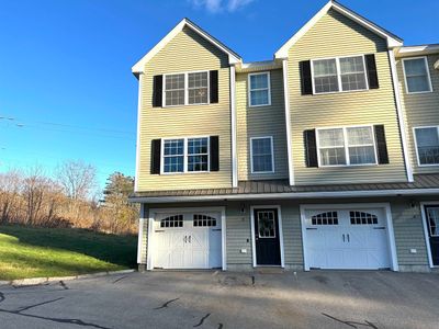 2 Townsend Drive, Townhouse with 2 bedrooms, 1 bathrooms and null parking in Dover NH | Image 1