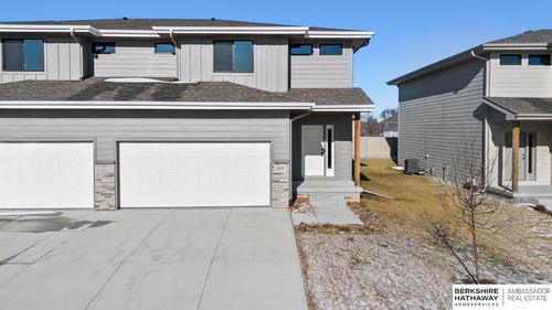 14812 Willow St, Bennington, NE, 68007-5190 | Card Image