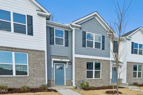 803 Old Tarboro Rd, Wendell, NC, 27591-9089 | Card Image