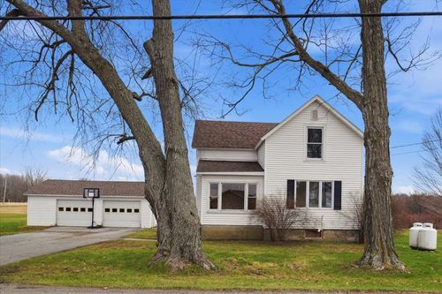 145 South St, South Hero, VT, 05486-4914 | Card Image