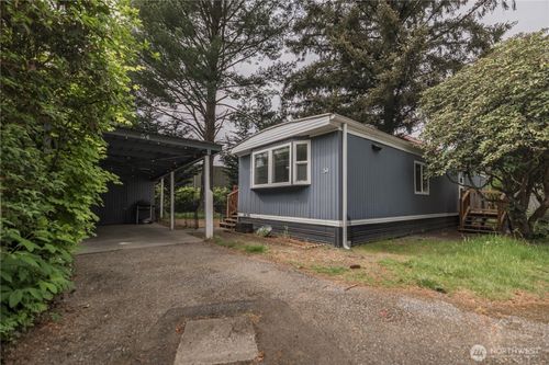 54-11424 36th Dr Ne, Marysville, WA, 98271-8437 | Card Image