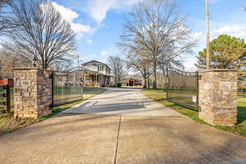 185 Dogwood Dr, Gurley, AL, 35748-9272 | Card Image
