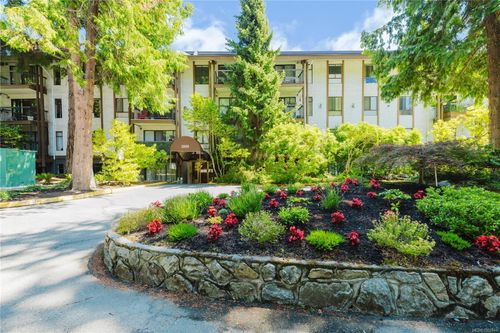 308-1009 Mckenzie Ave, Saanich, BC, V8X4B1 | Card Image