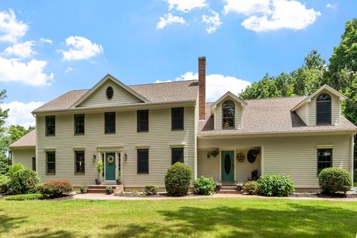 72 Depot Rd, Greenland, NH, 03840-2151 | Card Image