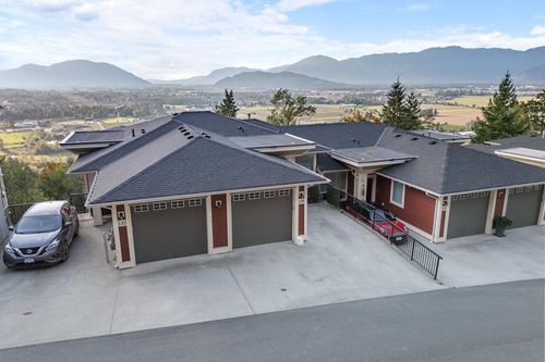 138-6026 Lindeman St, Chilliwack, BC, V2R0W1 | Card Image