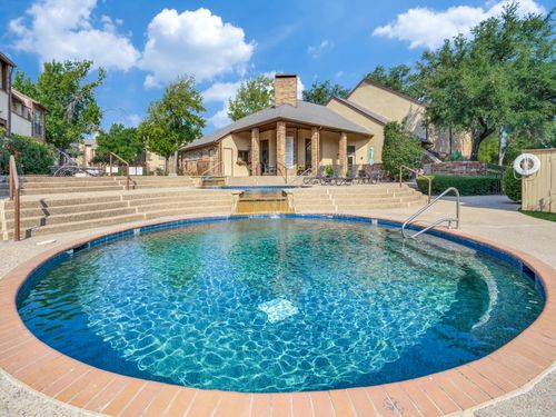 1910-1200 Harwell Dr, Arlington, TX, 76011-8895 | Card Image