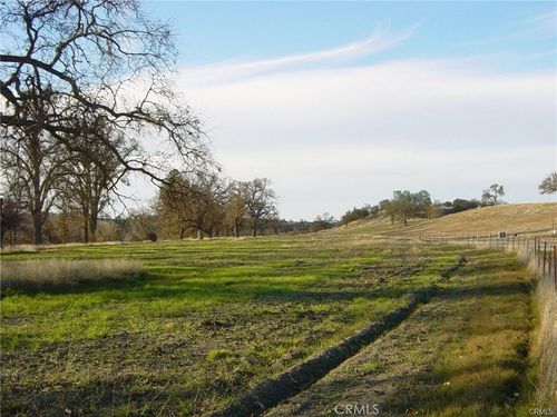 6675 Webster Rd, Creston, CA, 93432-9717 | Card Image
