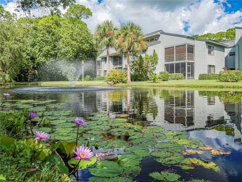 apt-201-2050 Pine Creek Blvd, Vero Beach, FL, 32966-5203 | Card Image