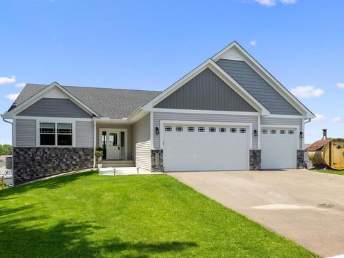 1221 Bishop Cir, Watertown, MN, 55388-4523 | Card Image