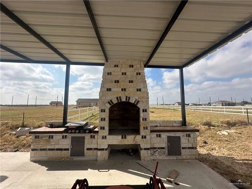 21495 Mile 3 W, Edcouch, TX, 78538 | Card Image