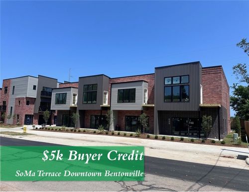 945 Se 10th St, Bentonville, AR, 72712-6425 | Card Image