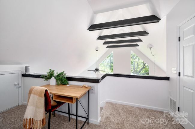 Bonus Area at Top of Stairs | Image 24