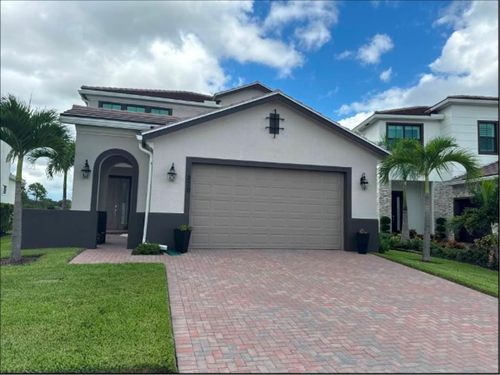 270 Se Fascino Cir, Port St Lucie, FL, 34984-6629 | Card Image