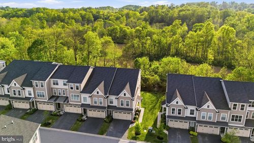 332 Redbud Ln, KENNETT SQUARE, PA, 19348-1584 | Card Image