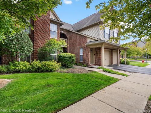 28130 Carlton Way Dr, Novi, MI, 48377-2633 | Card Image