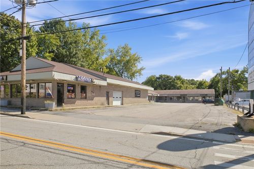 53 Providence St, West Warwick, RI, 02893-3764 | Card Image