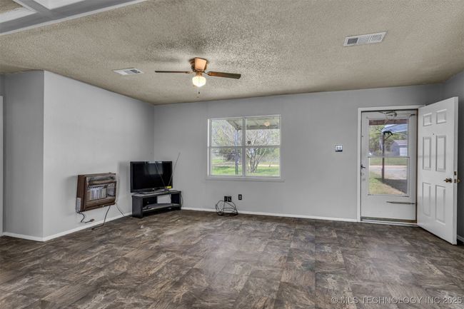 13420 E Richardson Ln, House other with 2 bedrooms, 2 bathrooms and null parking in Coleman OK | Image 7
