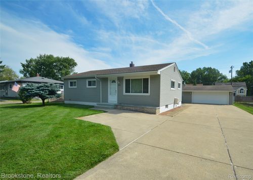 2822 Frembes Rd, Waterford, MI, 48329-3617 | Card Image