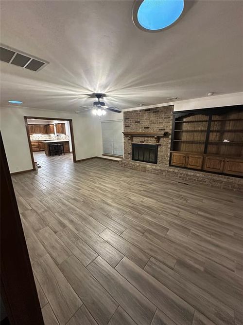 2908 Hemingford Ln, Oklahoma City, OK, 73120-4320 | Card Image