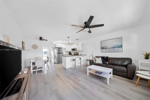 apt-33d-15610 Ne 6th Ave, Miami, FL, 33162-5280 | Card Image