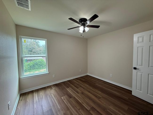 16966 Deer Run Rd, House other with 2 bedrooms, 1 bathrooms and null parking in Flint TX | Image 5