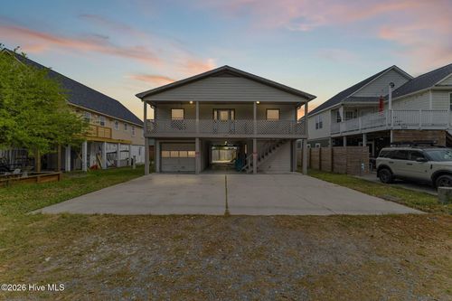 506 Augusta Ave, Carolina Beach, NC, 28428-5201 | Card Image