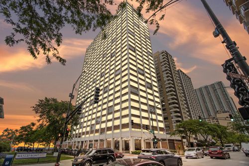 apt-906-6171 N Sheridan Rd, CHICAGO, IL, 60660-5849 | Card Image