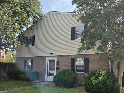 101 Hampstead Ct, Hampton, VA, 23669-1905 | Card Image