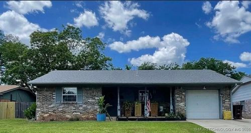 1715 Worley St, Durant, OK, 74701-2467 | Card Image