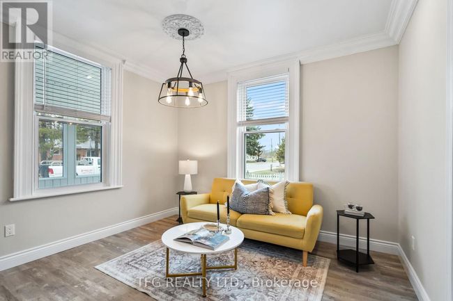 80 King St E, House other with 4 bedrooms, 2 bathrooms and 6 parking in Omemee ON | Image 9