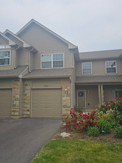 8314 Sierra Woods Ln, Carpentersville, IL, 60110-3388 | Card Image
