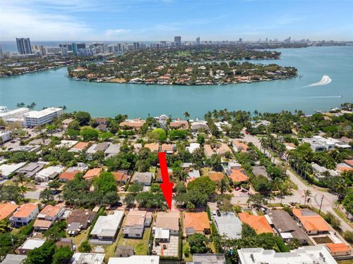 1185 Biarritz Dr, Miami Beach, FL, 33141-3631 | Card Image