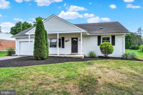 2351 Birch Rd, YORK, PA, 17408-4106 | Card Image