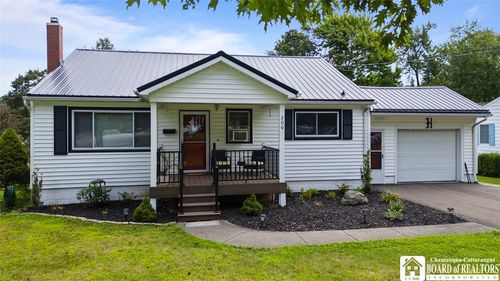 206 Seymour St, Fredonia, NY, 14063-2319 | Card Image