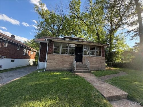 9450 Baltimore Ave, Saint Louis, MO, 63114-3150 | Card Image