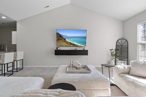 40433 Glen Eagle Ln, Canton, MI, 48188-2252 | Card Image