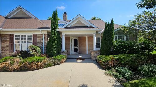 7235 Dursley Ct, Solon, OH, 44139-7039 | Card Image