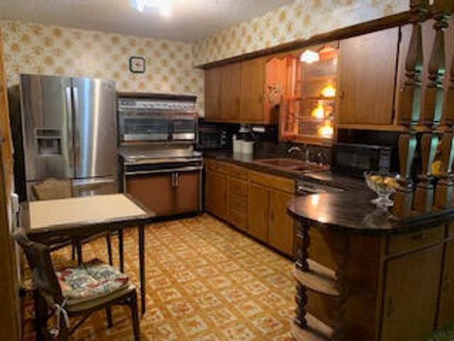 1809 W 19 Th St, House other with 4 bedrooms, 3 bathrooms and null parking in Plainview TX | Image 6