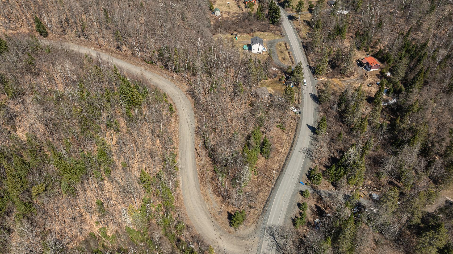 Land in Saint-Sauveur 2