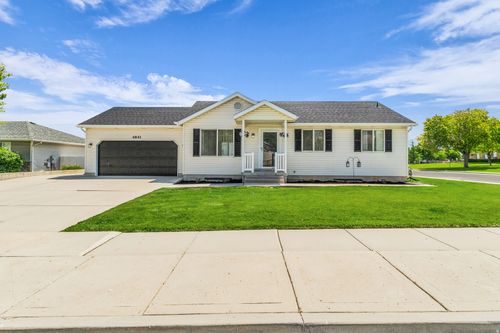 4841 S 3475 W, Taylorsville, UT, 84129-2870 | Card Image