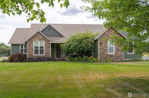 200 Crossroads Dr, Ellensburg, WA, 98926-6692 | Card Image