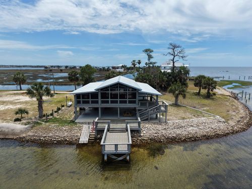 21879 N Gulfview Dr, PERRY, FL, 32348-3109 | Card Image