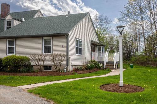 31 Evergreen Ln, Middlebury, VT, 05753-1546 | Card Image