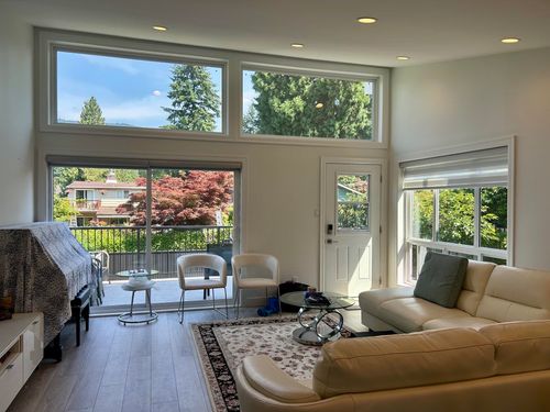 upper-1015 Jefferson Avenue, West Vancouver, BC, V7T2A6 | Card Image