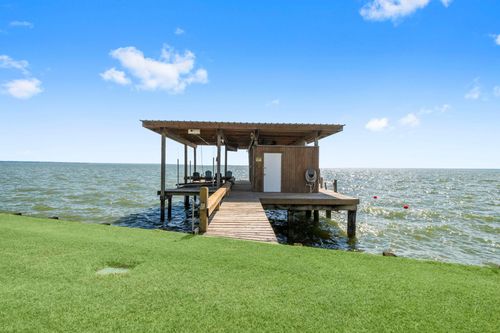 145 Bluewater Dr, Pointblank, TX, 77364-9766 | Card Image