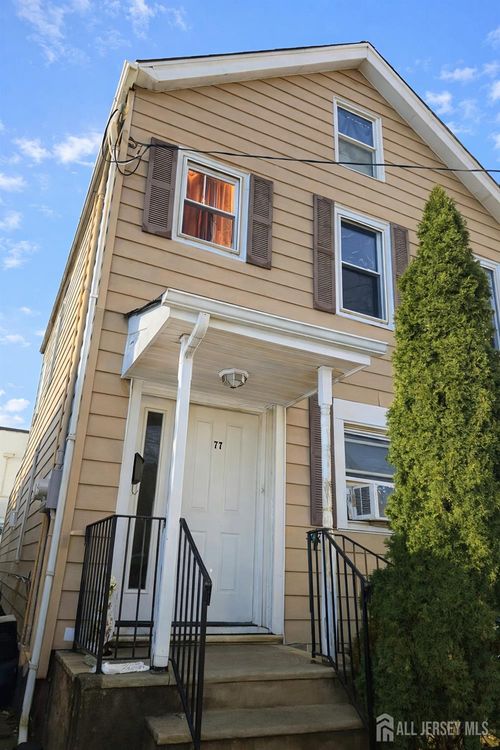 77 Center St, Perth Amboy, NJ, 08861-4210 | Card Image